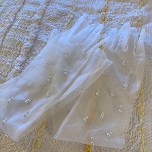 Pearl Embroidered White Gloves Elbow Length